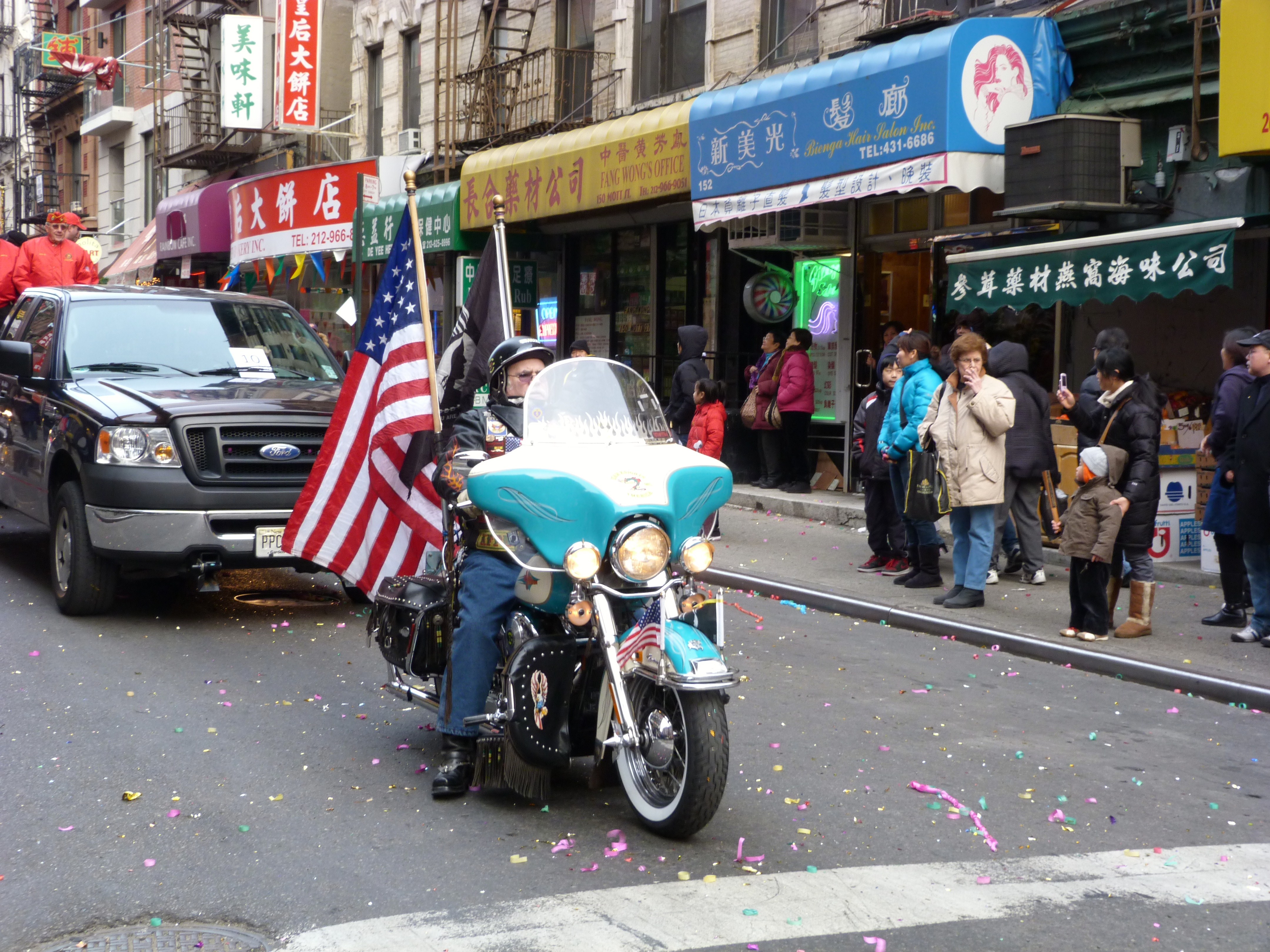Super american man...in Chinatown...